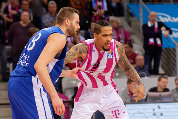 卫承受的防 卫承受的防